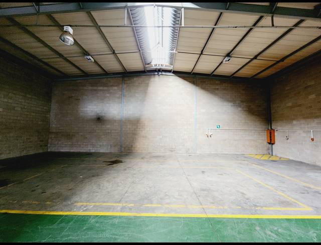 637M² WAREHOUSE TO LET IN KYA SANDS
